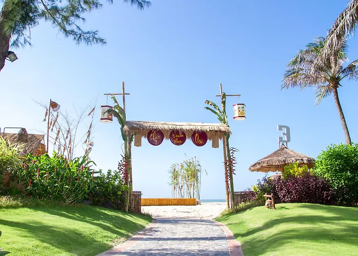 Bamboo Village & Resort 4*