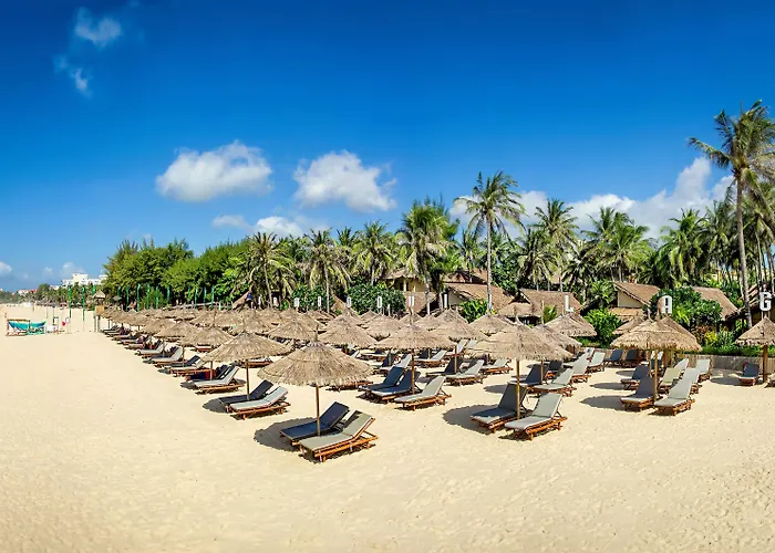 Resort Bamboo Village & 4*